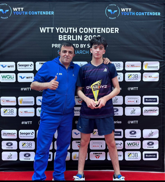 Stolüstü tennisçilərimiz Berlin turnirində 2 medal qazanıblar